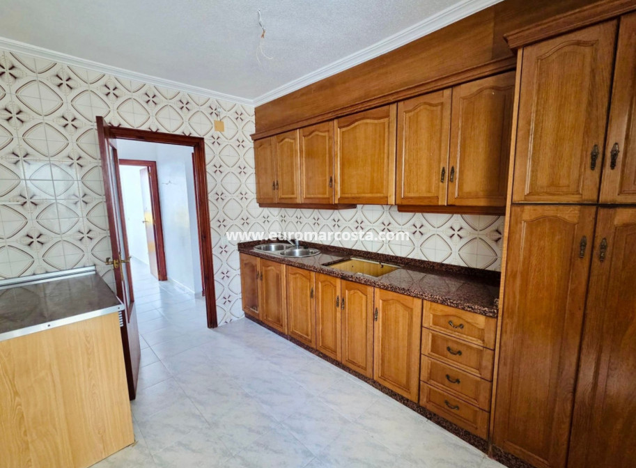 Venta - Apartamento / piso - Torrevieja Centro - Torrevieja