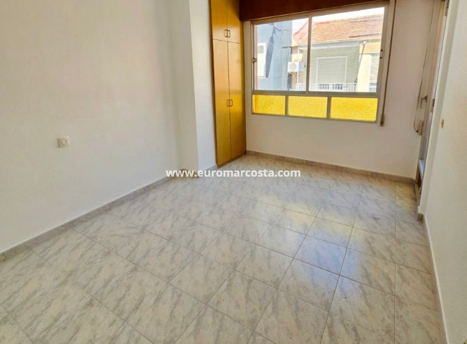 Venta - Apartamento / piso - Torrevieja Centro - Torrevieja
