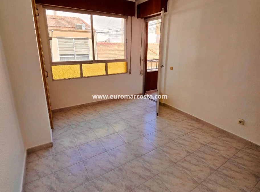 Venta - Apartamento / piso - Torrevieja Centro - Torrevieja
