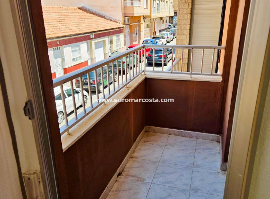 Venta - Apartamento / piso - Torrevieja Centro - Torrevieja