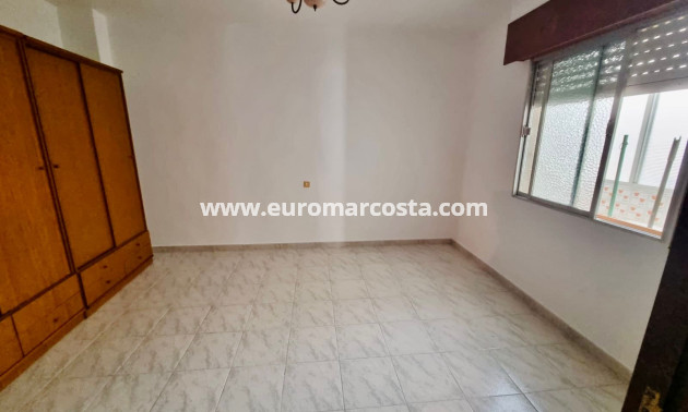 Venta - Apartamento / piso - Torrevieja Centro - Torrevieja