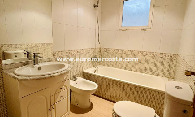 Sale - Apartment / flat - San Isidro