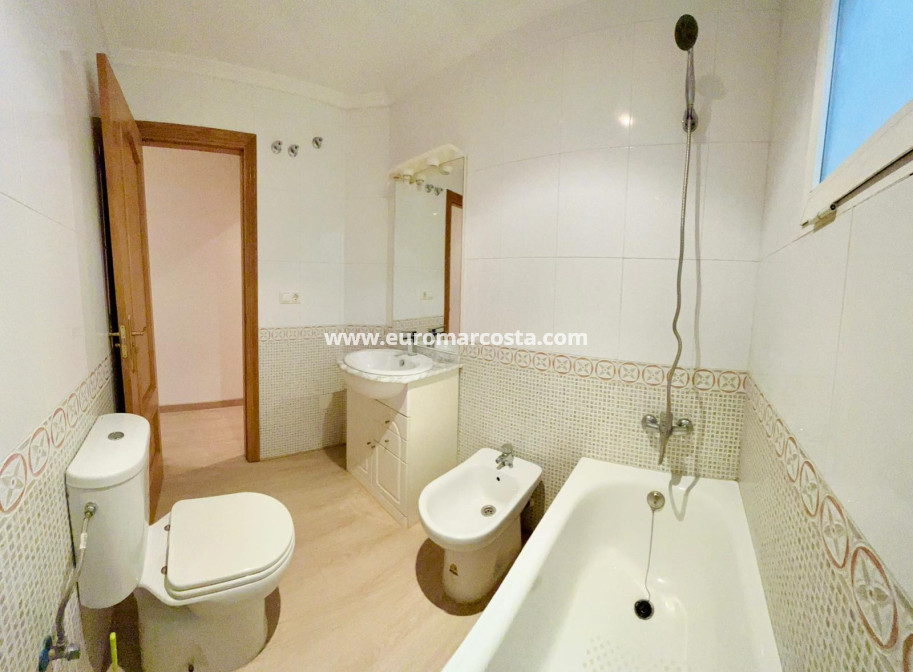 Sale - Apartment / flat - San Isidro