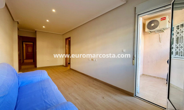 Sale - Apartment / flat - San Isidro