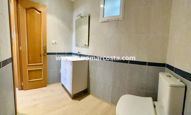 Sale - Apartment / flat - San Isidro