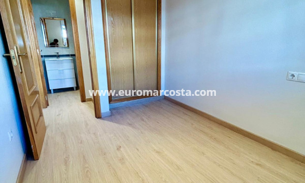 Sale - Apartment / flat - San Isidro