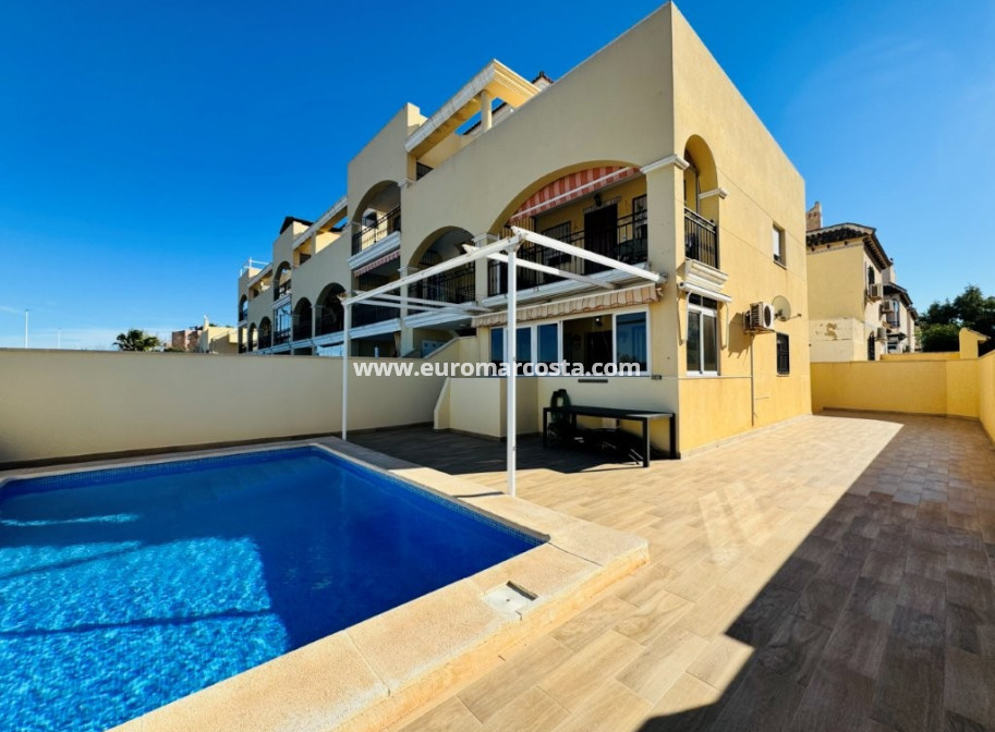 Sale - Apartment / flat - La Mata