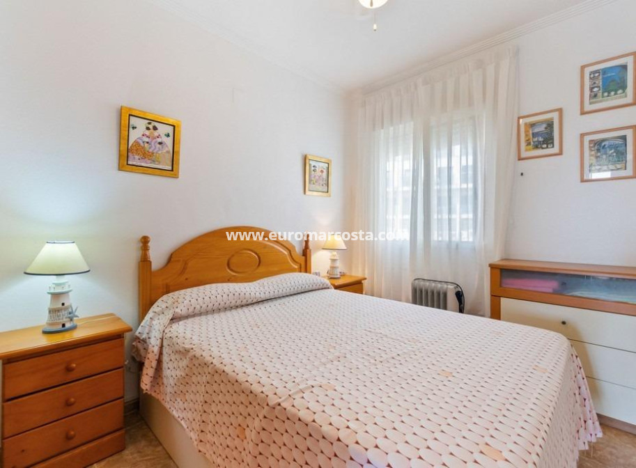Sale - Apartment / flat - Orihuela Costa