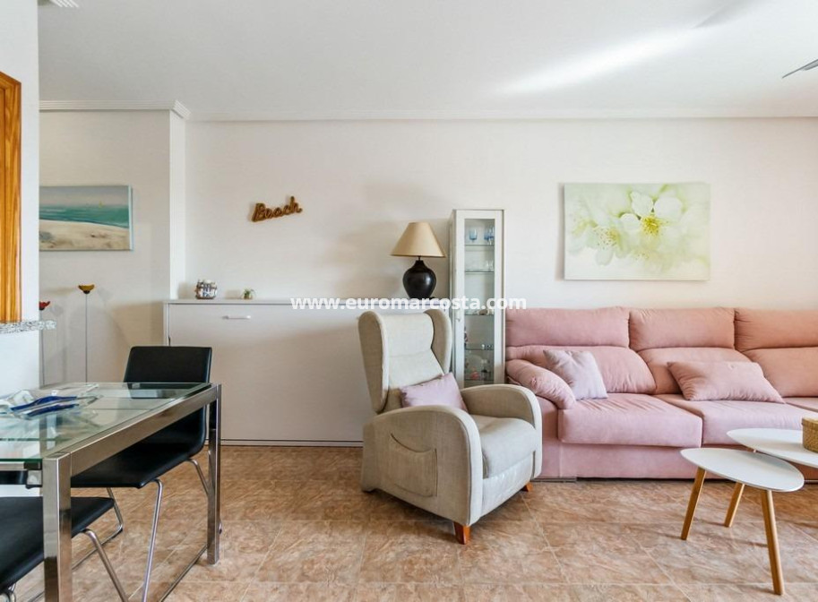 Sale - Apartment / flat - Orihuela Costa