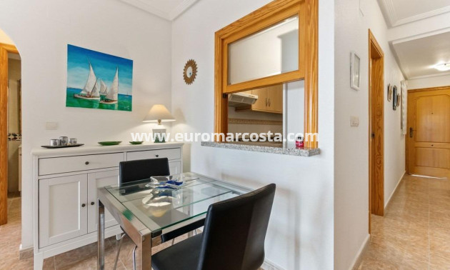 Sale - Apartment / flat - Orihuela Costa