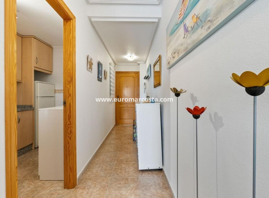 Sale - Apartment / flat - Orihuela Costa