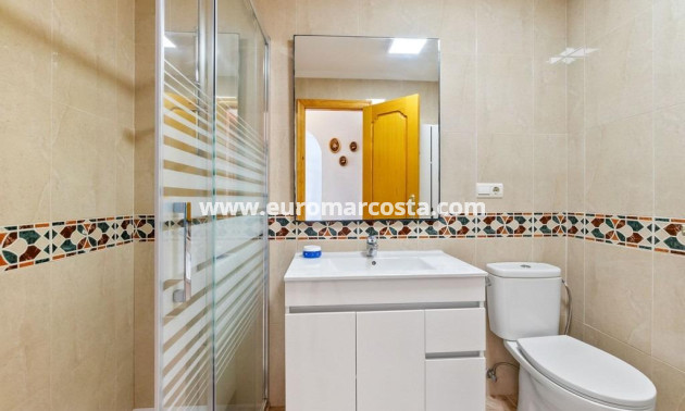 Sale - Apartment / flat - Orihuela Costa