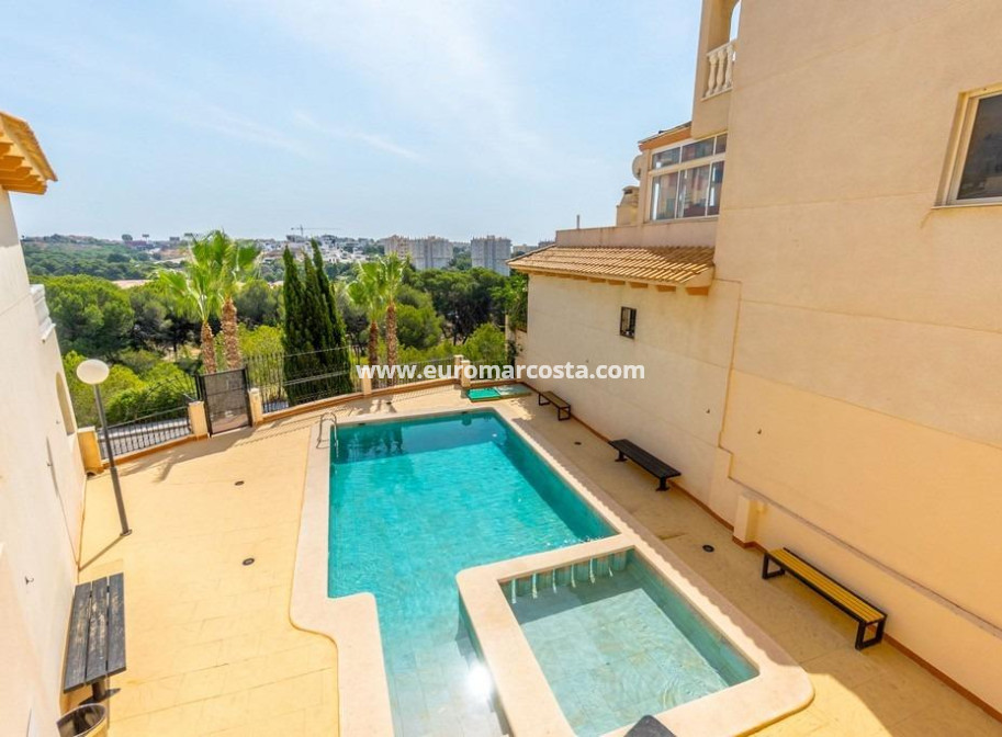 Sale - Apartment / flat - Orihuela Costa