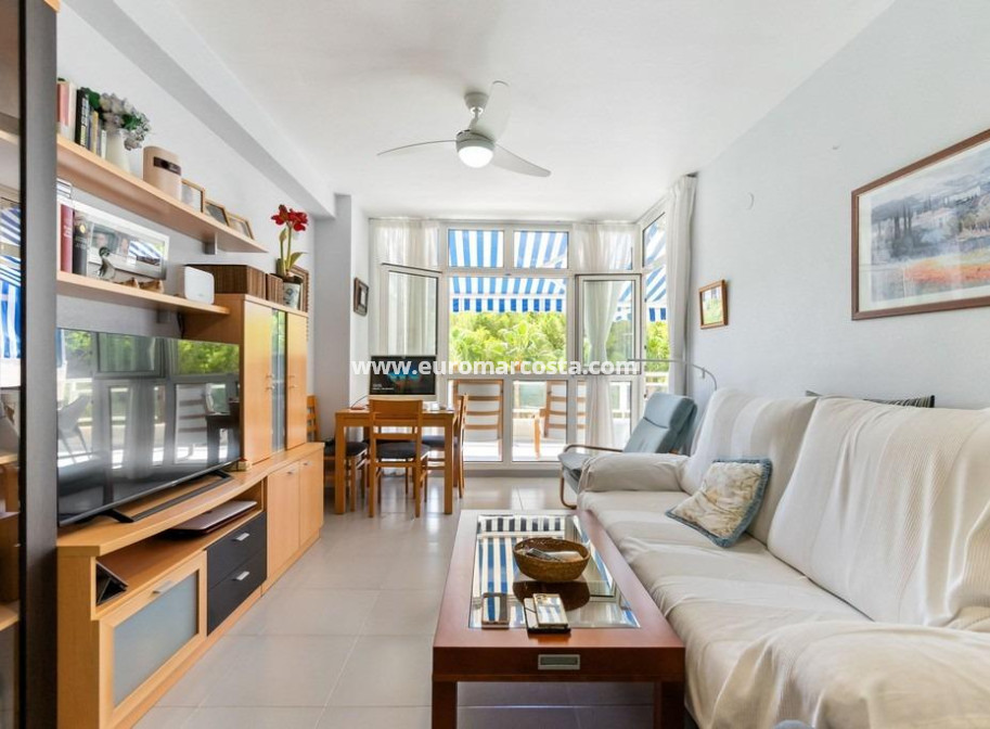 Objekte zum Wiederverkauf - Wohnung - Orihuela Costa