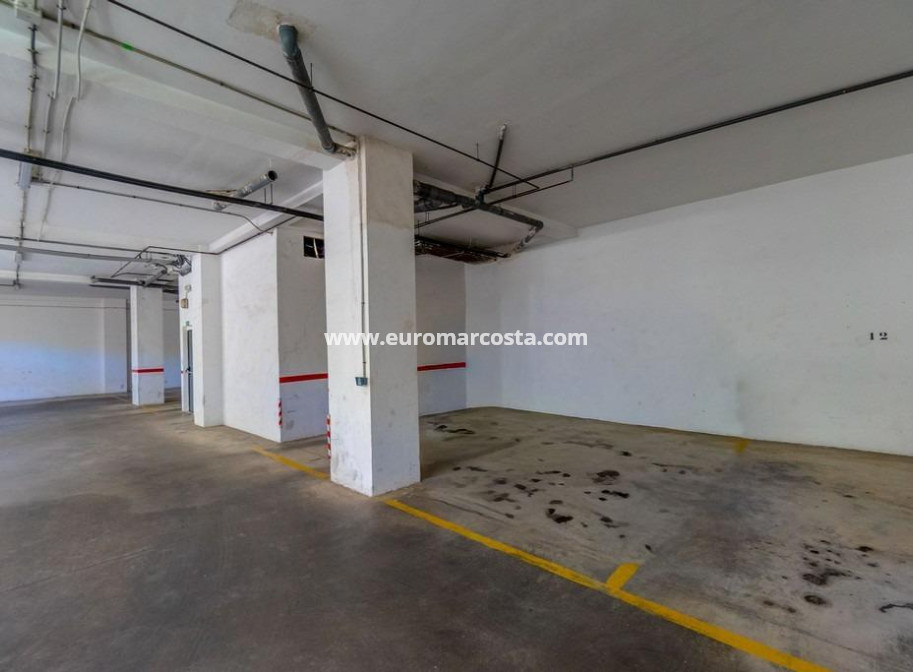 Objekte zum Wiederverkauf - Wohnung - Orihuela Costa