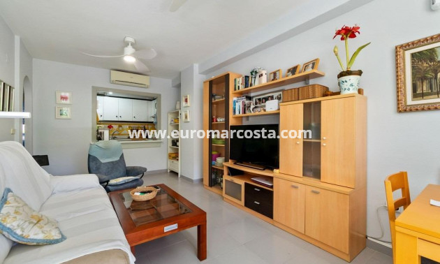 Objekte zum Wiederverkauf - Wohnung - Orihuela Costa