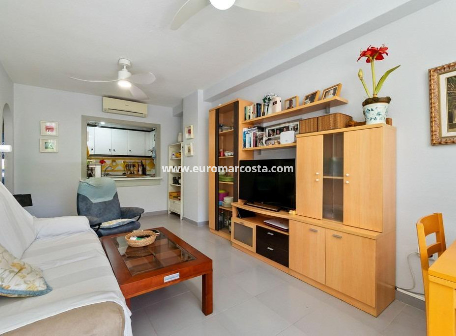 Objekte zum Wiederverkauf - Wohnung - Orihuela Costa