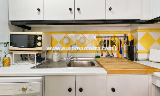 Objekte zum Wiederverkauf - Wohnung - Orihuela Costa