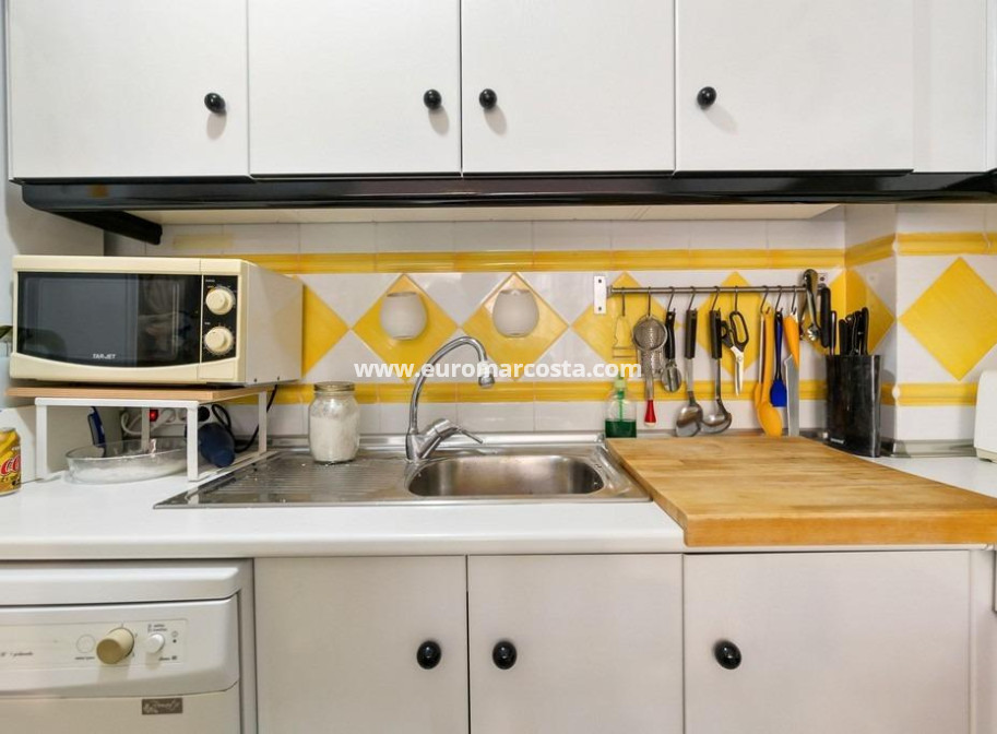 Objekte zum Wiederverkauf - Wohnung - Orihuela Costa