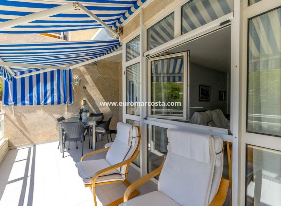 Objekte zum Wiederverkauf - Wohnung - Orihuela Costa