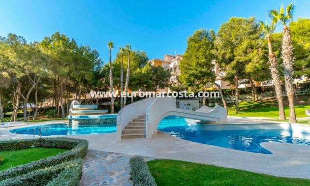 Objekte zum Wiederverkauf - Wohnung - Orihuela Costa