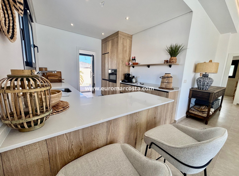 Neubauten - detached - Rafal