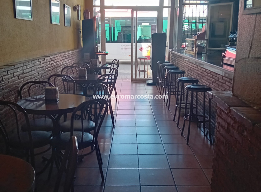 Objekte zum Wiederverkauf - Kommerziell - Torrevieja - TORREVIEJA