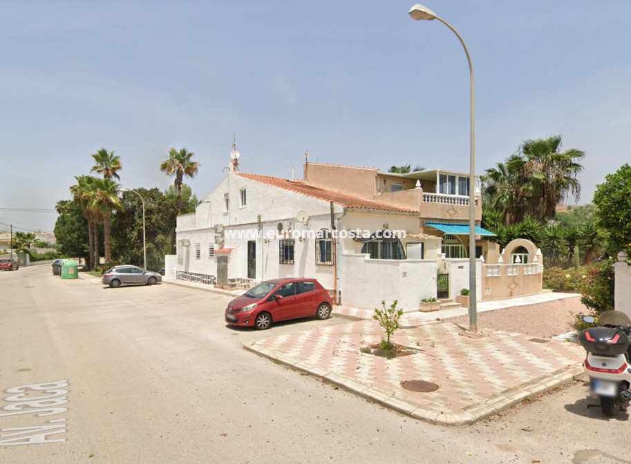 Objekte zum Wiederverkauf - Stadthaus - Torrevieja - TORREVIEJA