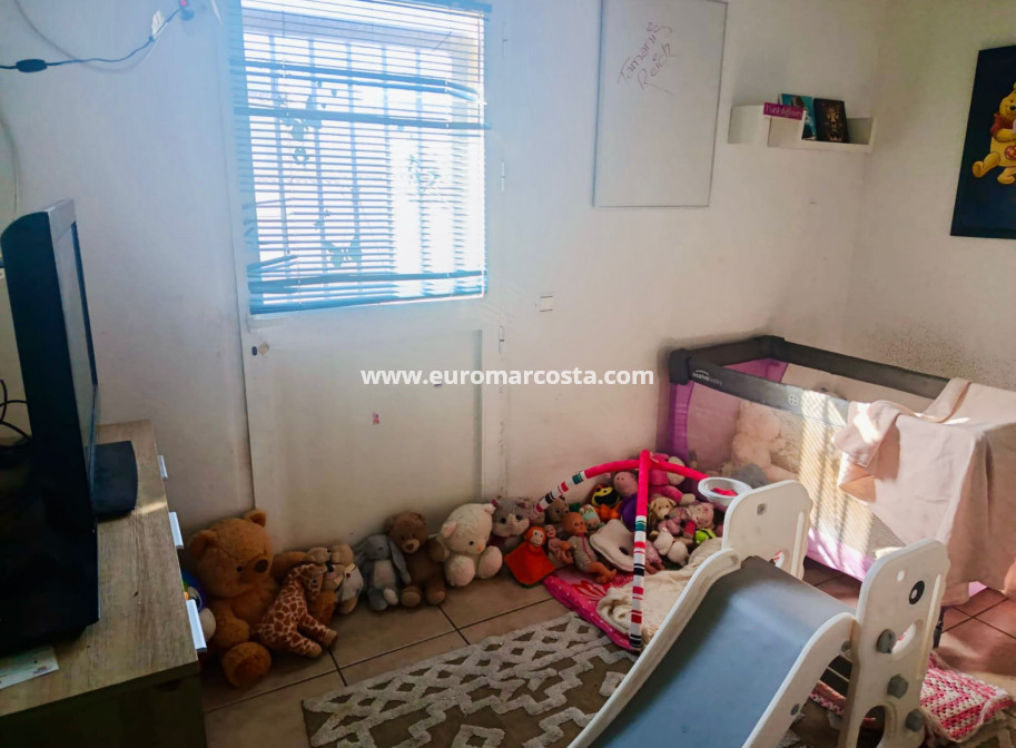 Objekte zum Wiederverkauf - Stadthaus - Torrevieja - TORREVIEJA