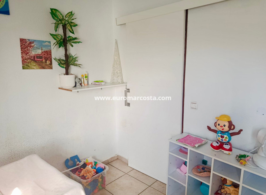 Objekte zum Wiederverkauf - Stadthaus - Torrevieja - TORREVIEJA