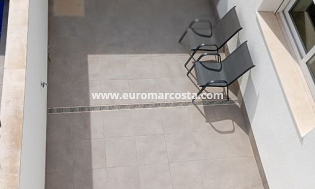 Objekte zum Wiederverkauf - Villa freitstehend - Daya Vieja