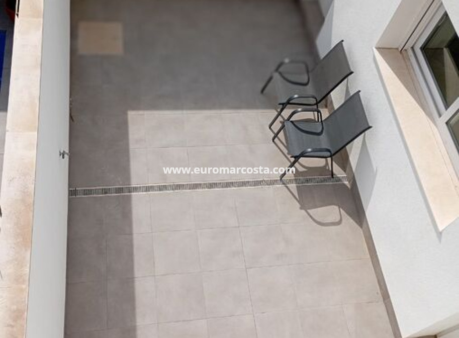 Objekte zum Wiederverkauf - Villa freitstehend - Daya Vieja