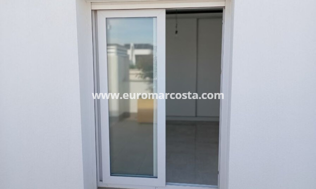 Objekte zum Wiederverkauf - Villa freitstehend - Daya Vieja