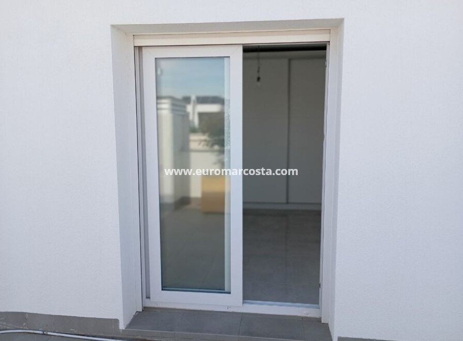 Objekte zum Wiederverkauf - Villa freitstehend - Daya Vieja