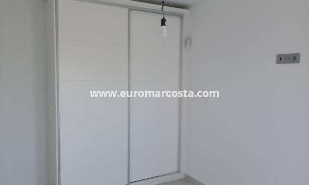 Objekte zum Wiederverkauf - Villa freitstehend - Daya Vieja