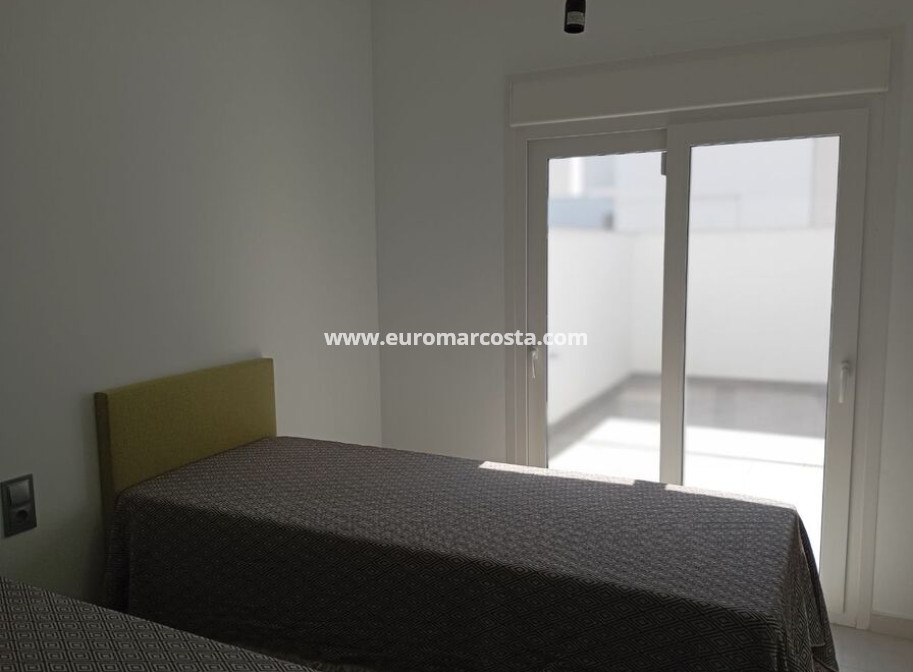 Objekte zum Wiederverkauf - Villa freitstehend - Daya Vieja