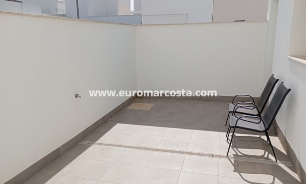 Objekte zum Wiederverkauf - Villa freitstehend - Daya Vieja