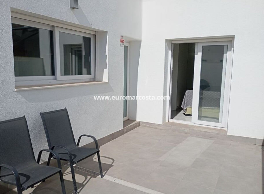 Objekte zum Wiederverkauf - Villa freitstehend - Daya Vieja