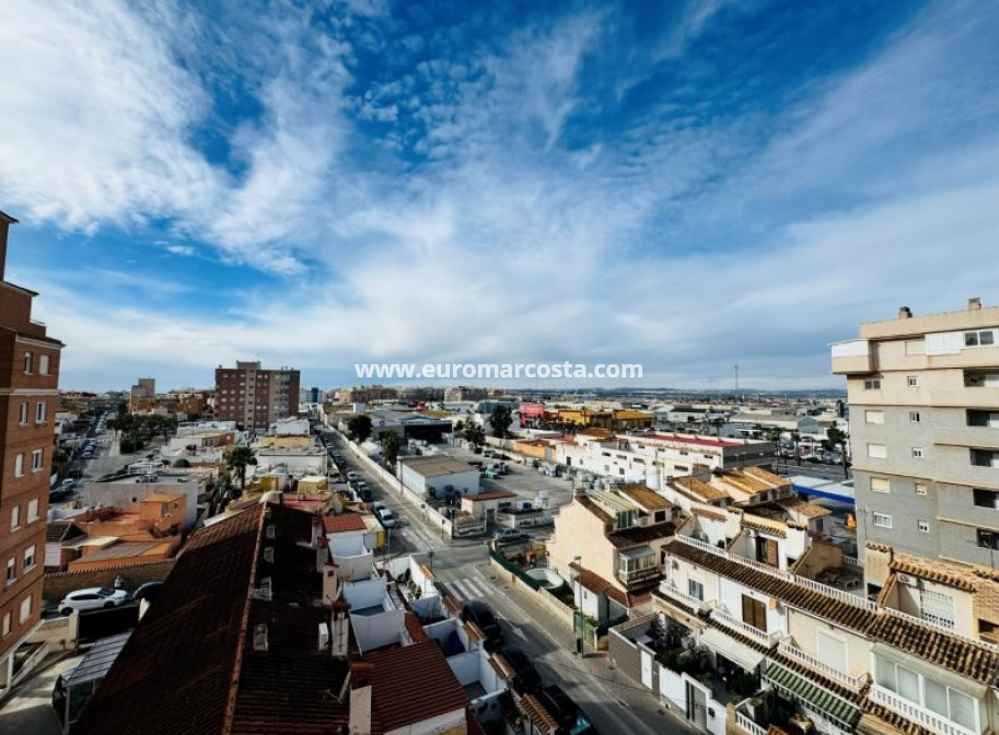 Sale - Apartment / flat - Torrevieja - TORREVIEJA