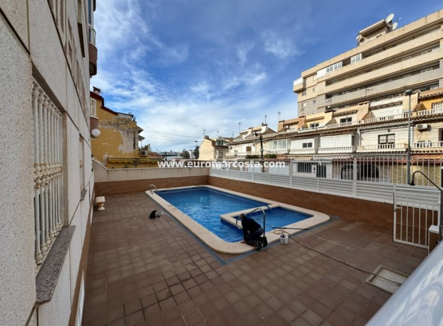 Sale - Apartment / flat - Torrevieja - TORREVIEJA