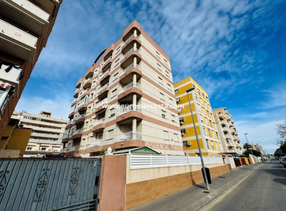 Sale - Apartment / flat - Torrevieja - TORREVIEJA