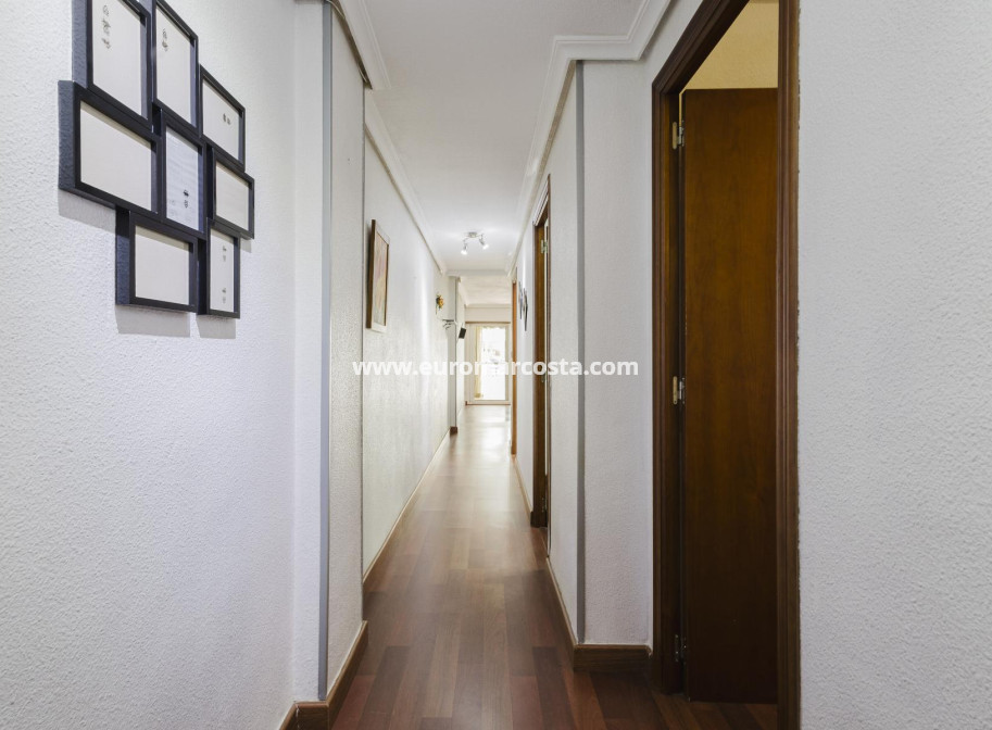Venta - Apartamento / piso - Torrevieja - TORREVIEJA