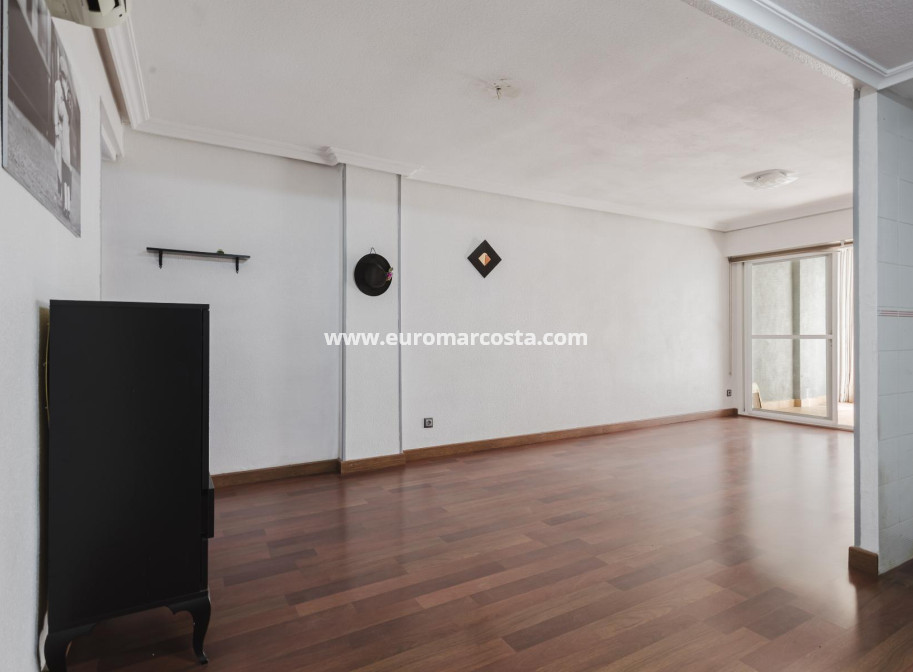 Venta - Apartamento / piso - Torrevieja - TORREVIEJA