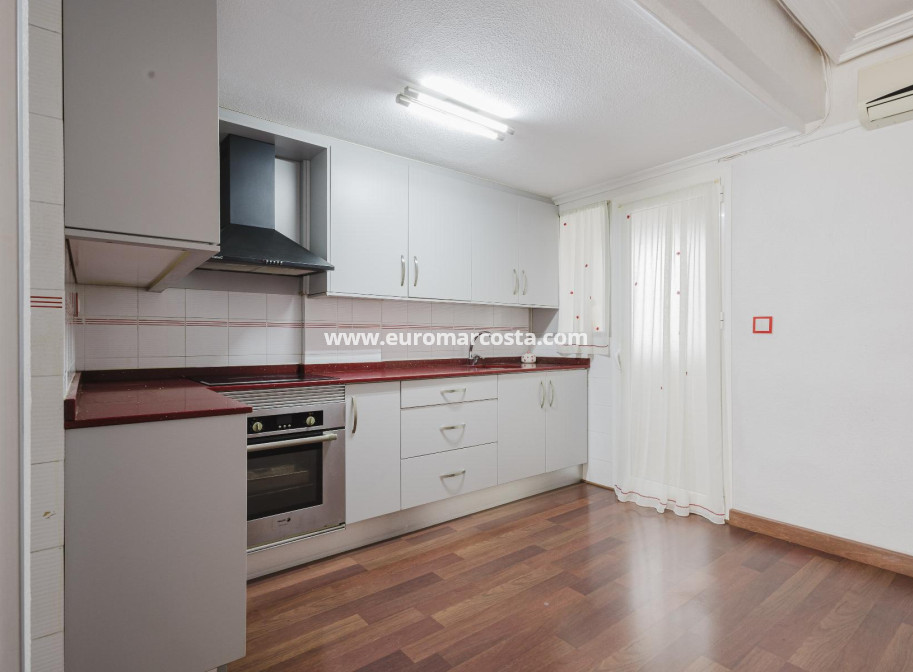 Venta - Apartamento / piso - Torrevieja - TORREVIEJA