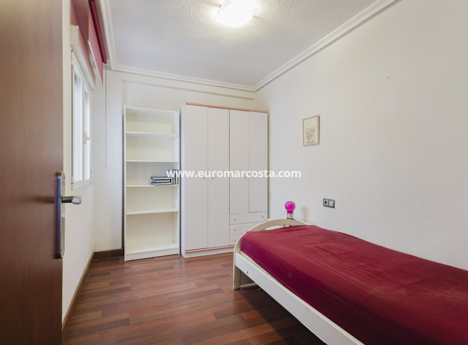 Venta - Apartamento / piso - Torrevieja - TORREVIEJA