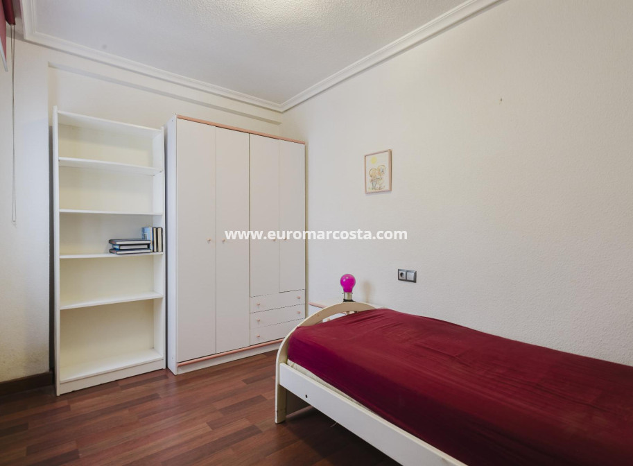 Venta - Apartamento / piso - Torrevieja - TORREVIEJA