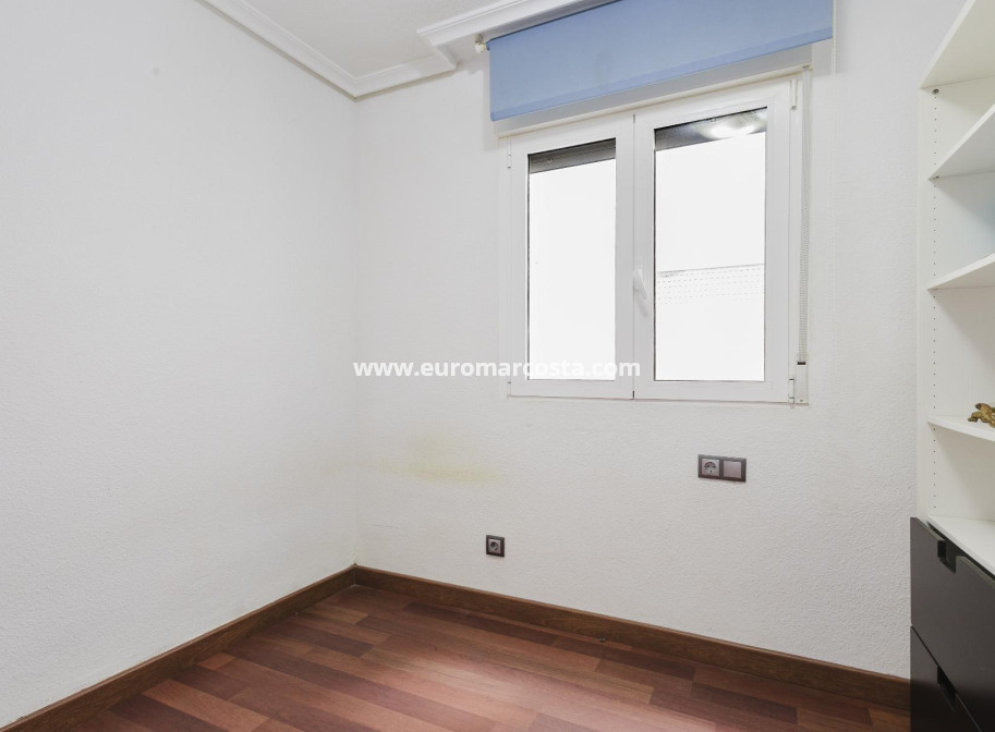 Venta - Apartamento / piso - Torrevieja - TORREVIEJA