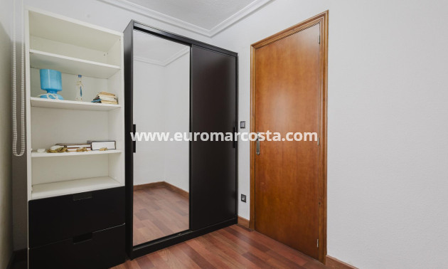 Venta - Apartamento / piso - Torrevieja - TORREVIEJA