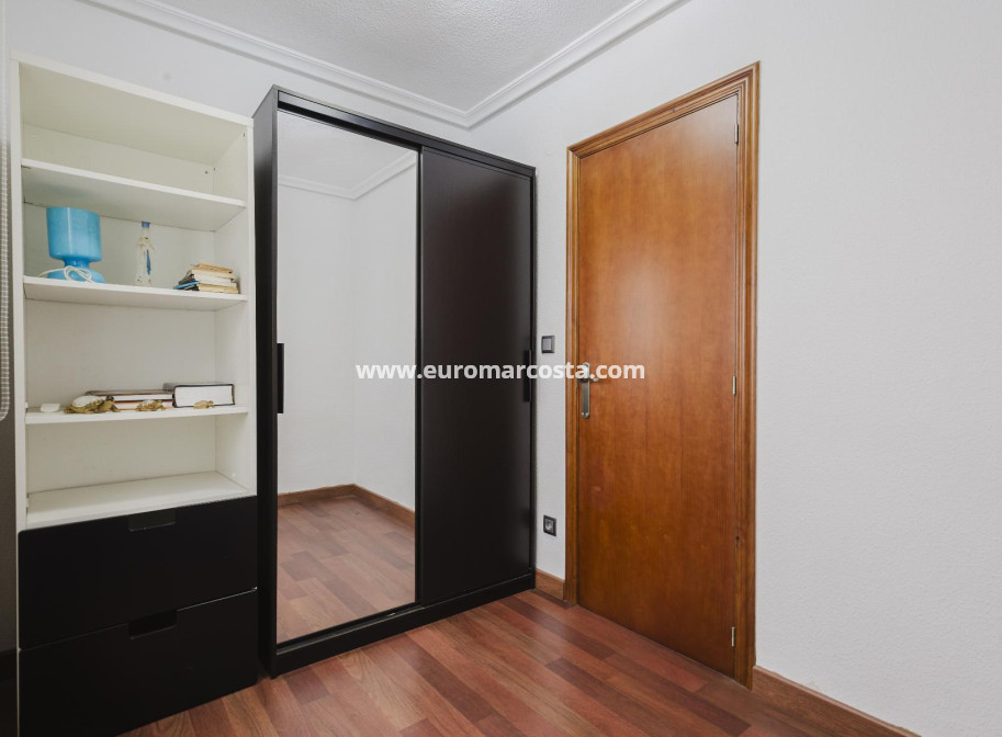 Venta - Apartamento / piso - Torrevieja - TORREVIEJA