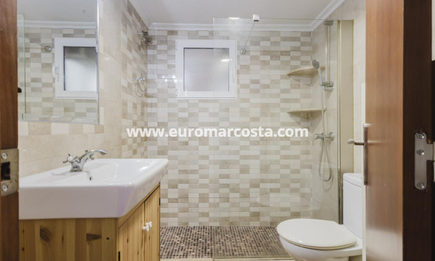 Venta - Apartamento / piso - Torrevieja - TORREVIEJA